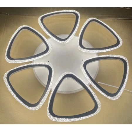  Светодиодная люстра 18028/6D WHT