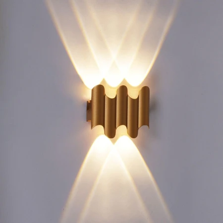 Уличный настенный светодиодный светильник Reluce 86851-9.2-005KT LED5W GOLD